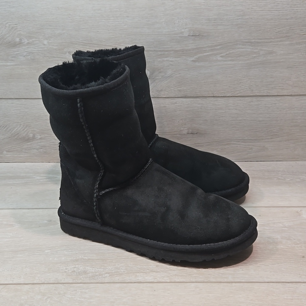 Ugg Australia Women 5825 Ankle Leather Boots shoes sz 8